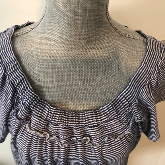 🕐 BORDEAUX REALL CUTE TOP OFF SHOULDER SIZE SMALL - Picture 2 of 7